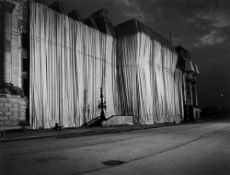 Barbara Klemm. „Christo, Verhüllter Reichstag, Berlin“. 1995