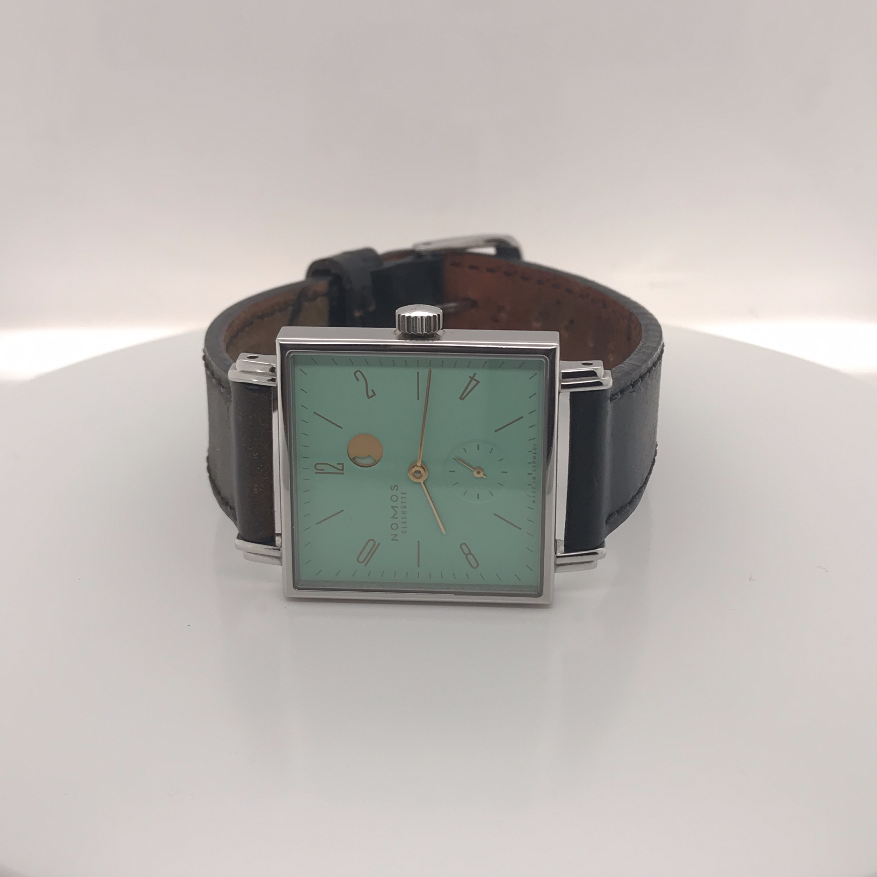 Nomos Tetra