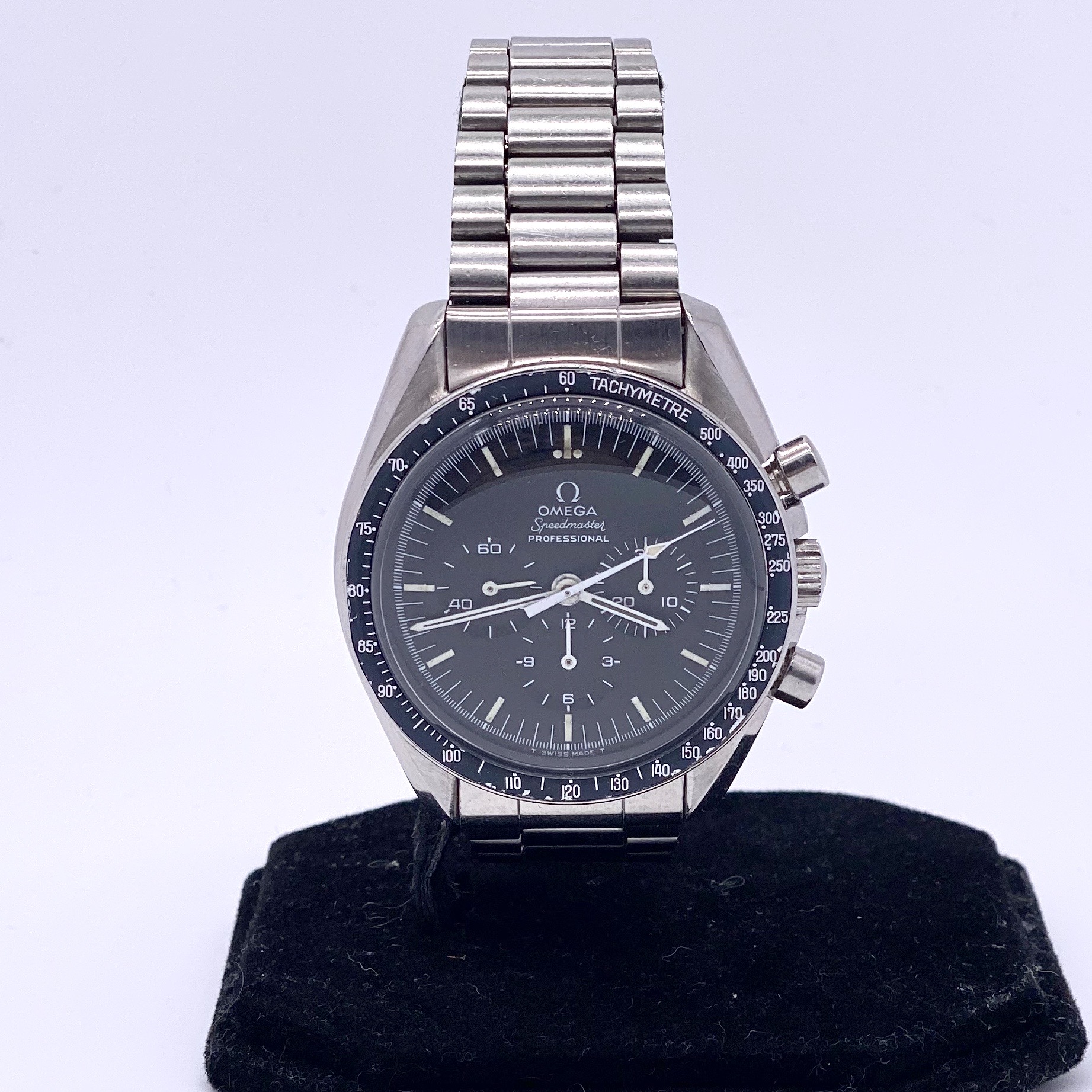 Omega Speedmaster ref 145.022-69 Straight Writing