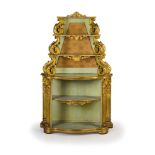 ETAGÃˆRE IN LEGNO INTAGLIATO, LACCATO E DORATO, XIX-XX SECOLO