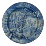 PIATTO IN MAIOLICA A FONDO BERRETTINO, PROBABILMENTE FORNACE DI VENEZIA, SECONDA META' DEL XVI SECOL