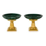 COPPIA DI ALZATE CENTROTAVOLA IN MALACHITE E BRONZO DORATO, XIX-XX SECOLO