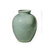 VASO OVOIDALE IN PORCELLANA CELADON, CINA, XIX SECOLO