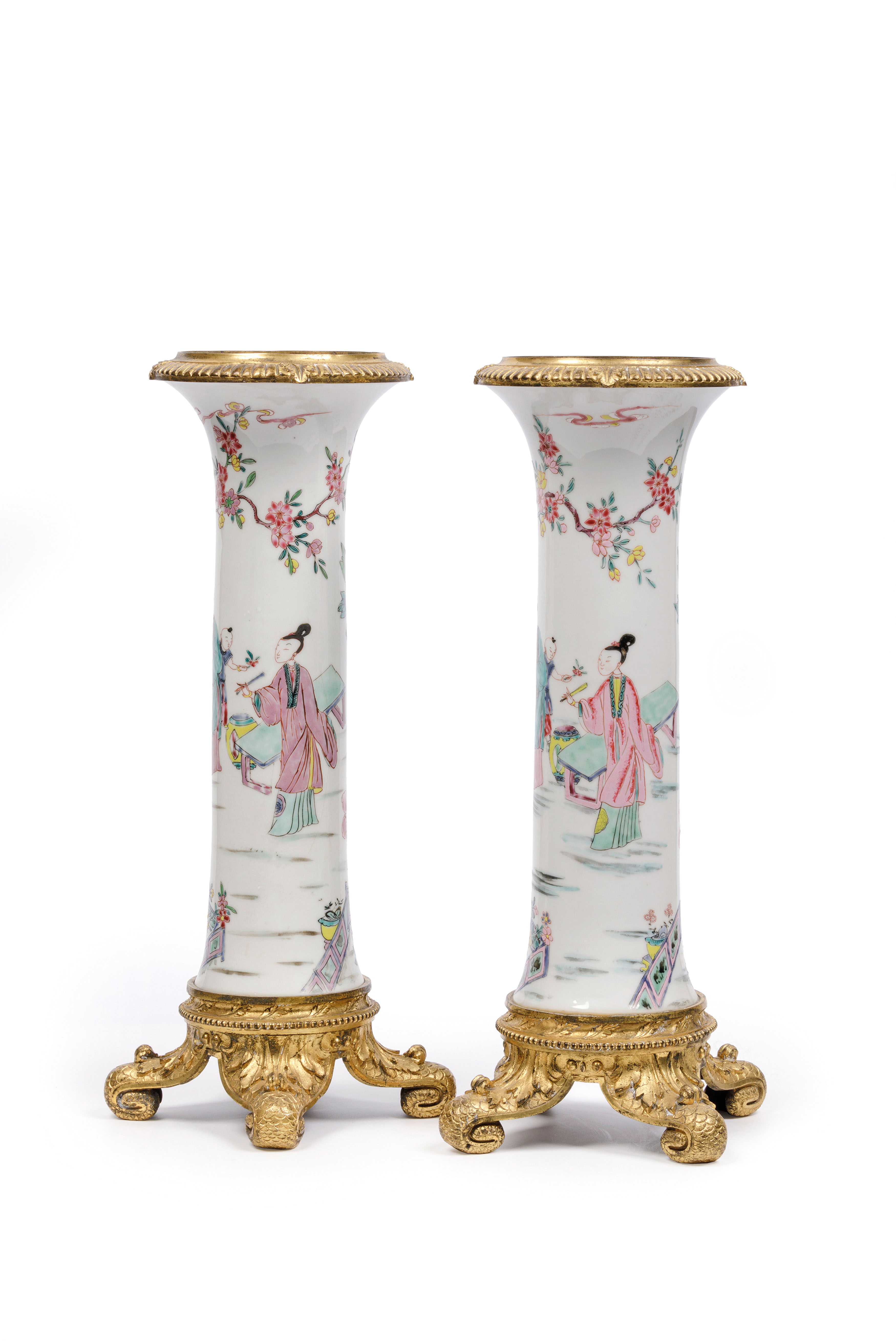 A PAIR OF FAMILLE ROSE PORCELAIN TRUMPET VASES, CHINA, 18TH CENTURY, WITH EUROPEAN BRONZE MOUNT