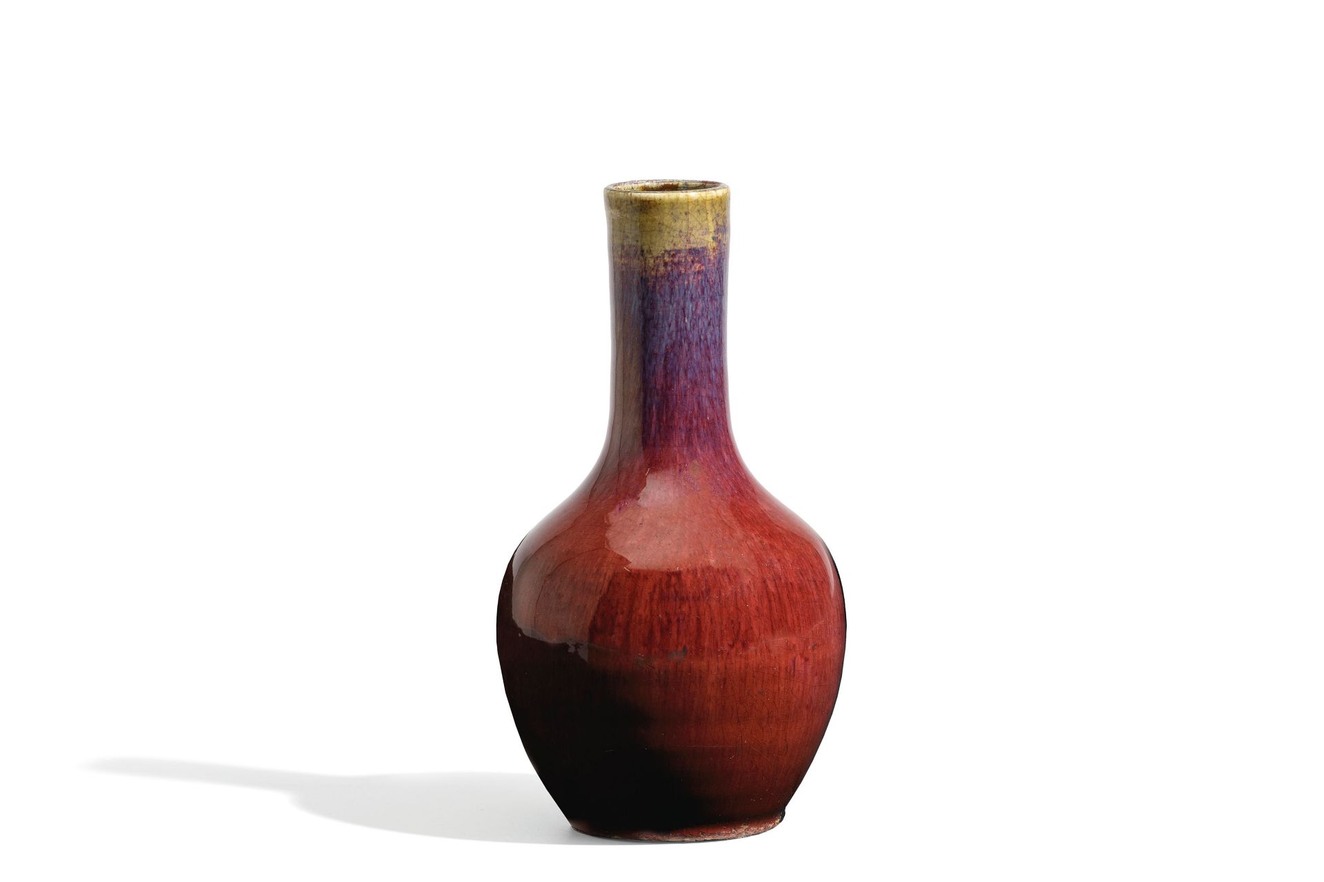 A SMALL FLAMBÉ-GLAZED BOTTLE VASE, CHINA, 18TH-19TH CENTURY