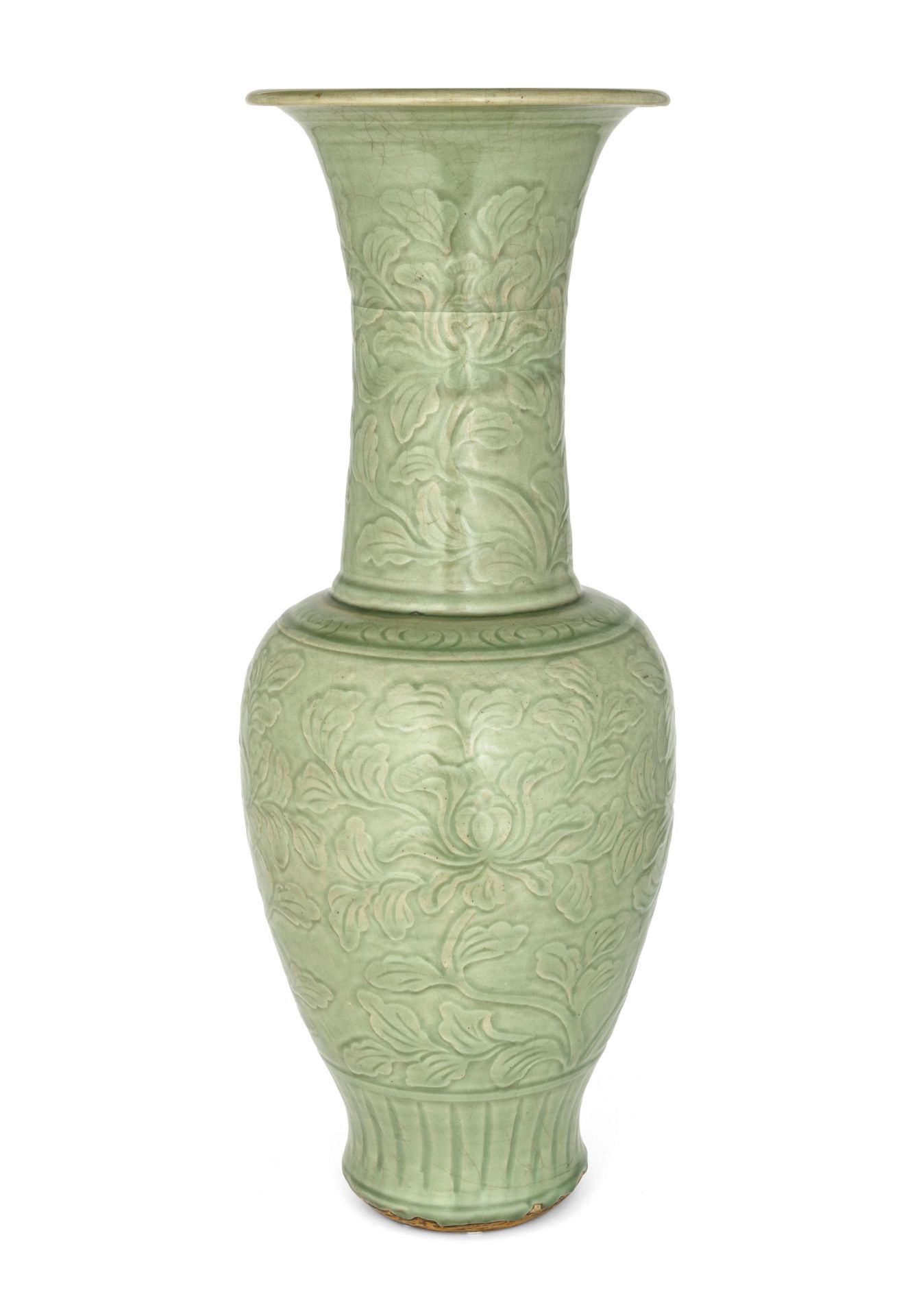 A LARGE CARVED CELADON LONGQUAN YENYEN VASE, CHINA, EARLY MING DYNASTY (1368-1644)