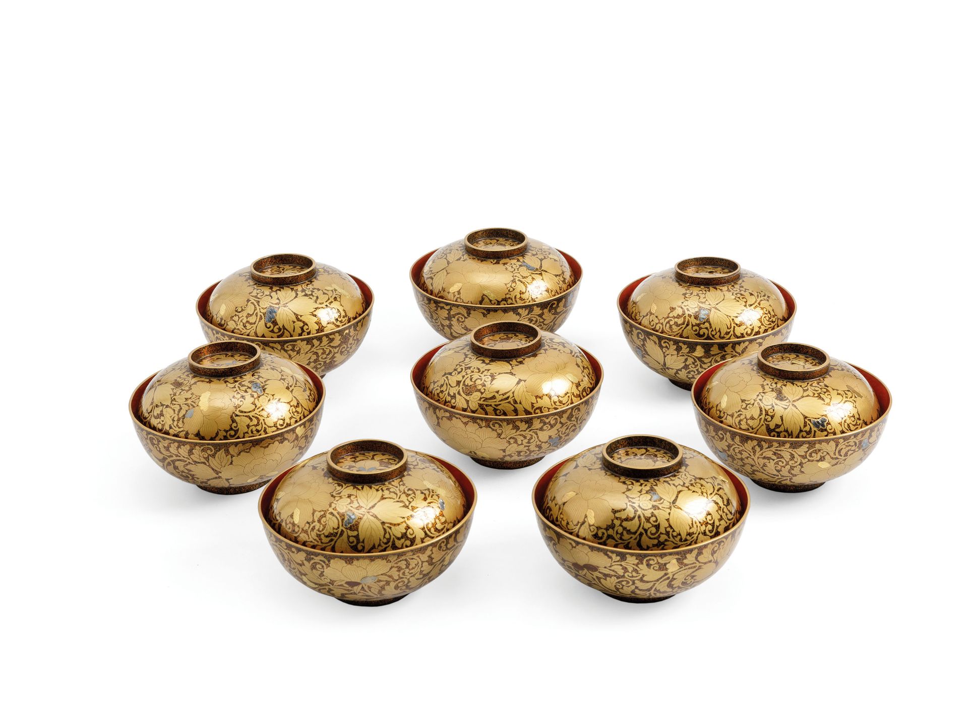 EIGHT BLACK AND GOLD LAQUER RICE BOWLS AND COVERS, JAPAN, MEIJI PERIOD (8)