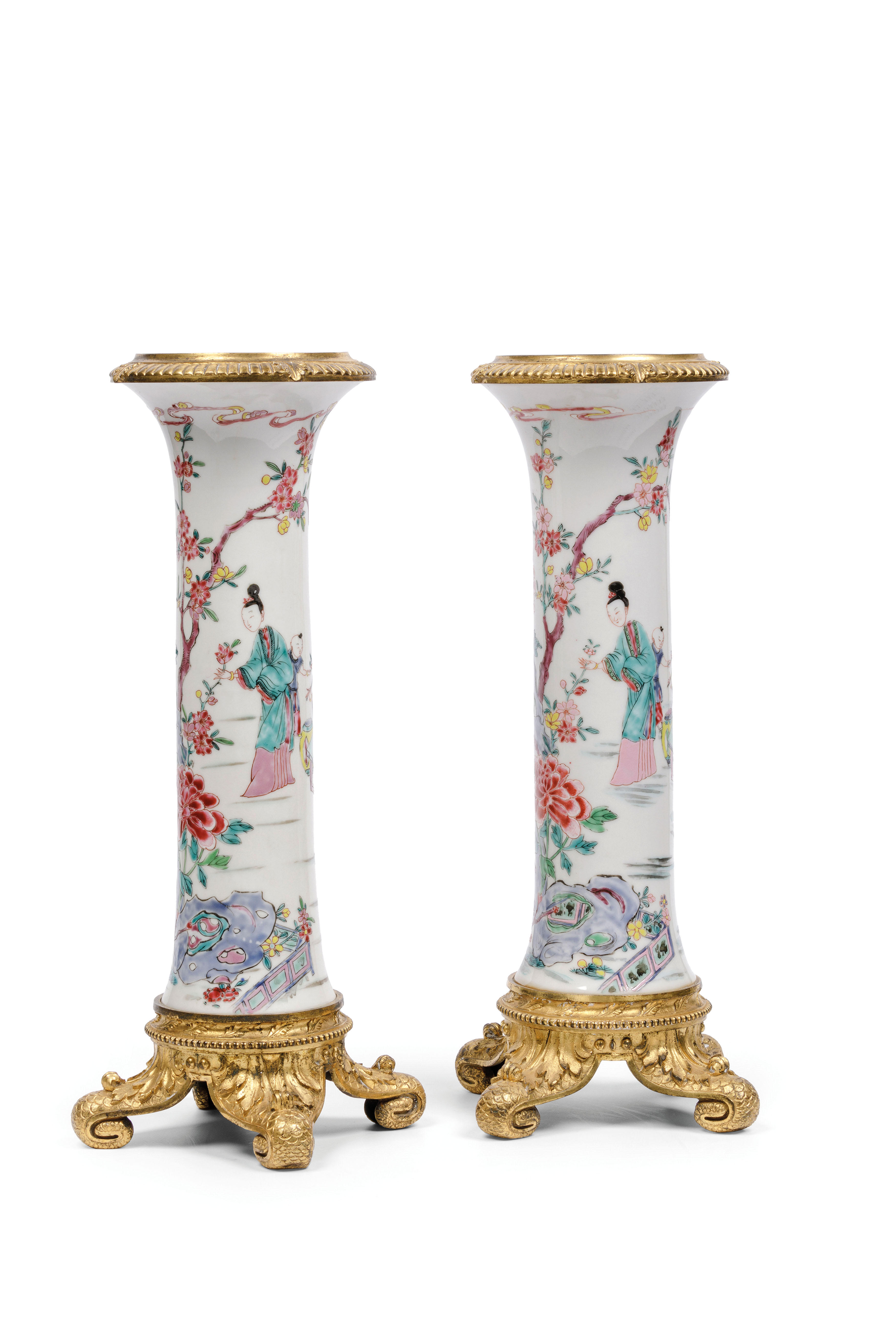 A PAIR OF FAMILLE ROSE PORCELAIN TRUMPET VASES, CHINA, 18TH CENTURY, WITH EUROPEAN BRONZE MOUNT - Image 2 of 4