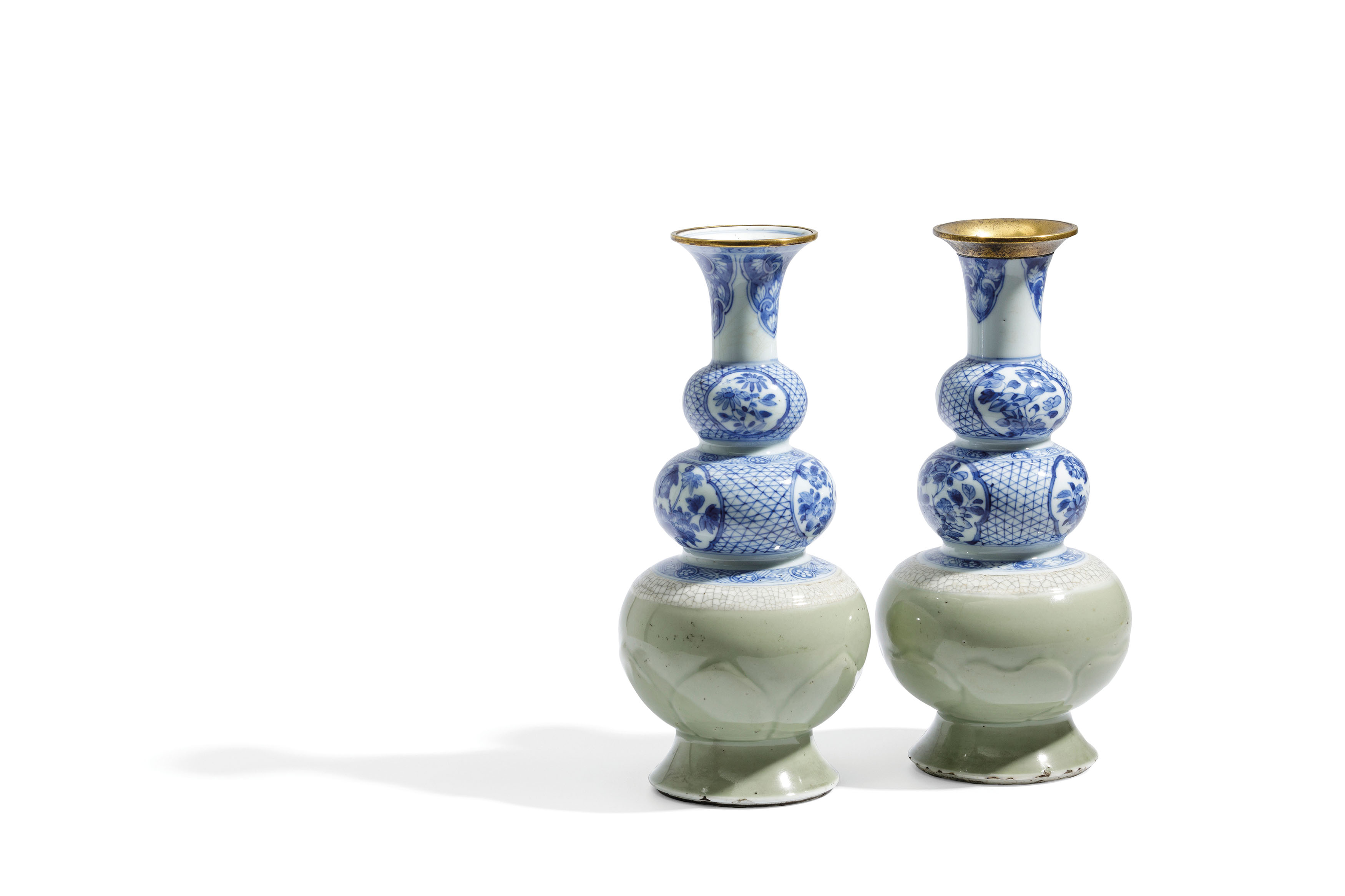 A CLOSE PAIR OF CELADON, BLUE AND WHITE TRIPLE GOURDE VASES (2) - Image 3 of 3