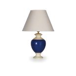 COPPIA DI LAMPADE DA TAVOLO IN CERAMICA BLU, XX SECOLO