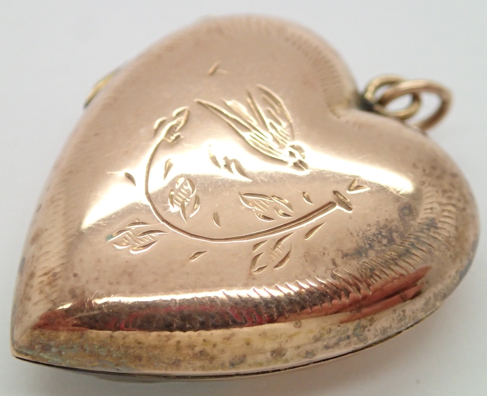 Vintage 9ct rose gold back and front locket CONDITION REPORT: Some minor rubbing but