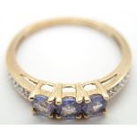 9ct gold tanzanite ring