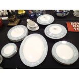 Royal Doulton dinnerware in the Reflection pattern (22 pieces) six pairs