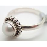 Ladies silver vintage pearl ring size R 3.