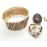 Three items of mixed costume jewellery