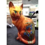 Anita Harris seated cat signed in gold H: 21 cm