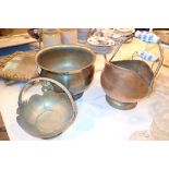 Copper coal scuttle and brass bowl with lion head handles and brass fruit bowl