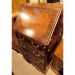 Mahogany bureau with four lower drawers 51 x 42 x 96 cm