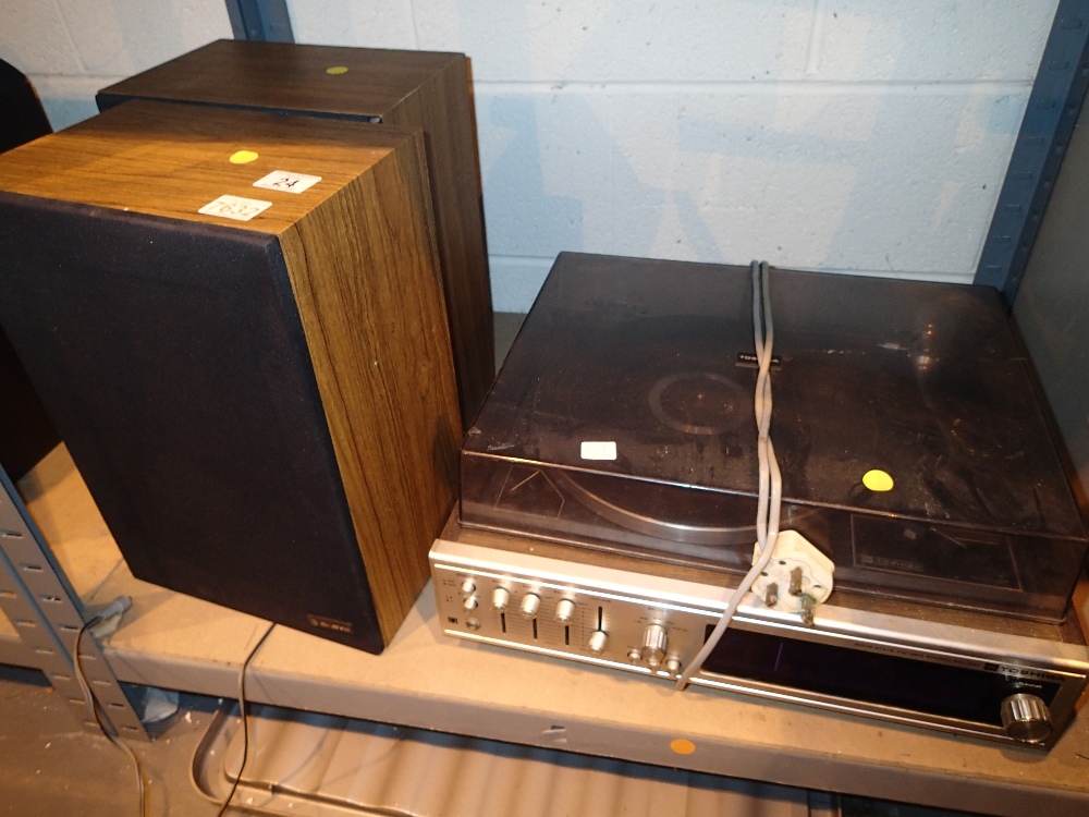 Toshiba record deck with combined radio and a pair of Sanyo speakers CONDITION REPORT: