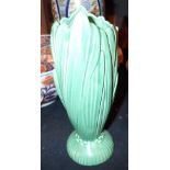 Sylvac daffodil leaf vase