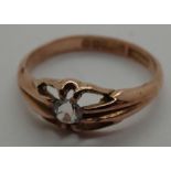 Vintage 9ct gold ring claw set with a single diamond size P