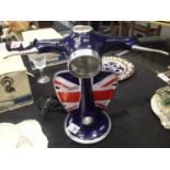 Blue Union Jack Vespa desk lamp H: 30 cm Condition Report: As new condition and in working order