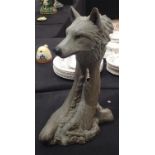Cast resin driftwood wolf figurine H: 40 cm Condition Report: No apparent damage or losses.