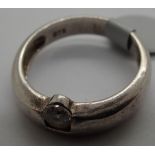 Ladies unusual stone set ring size P 3.9g