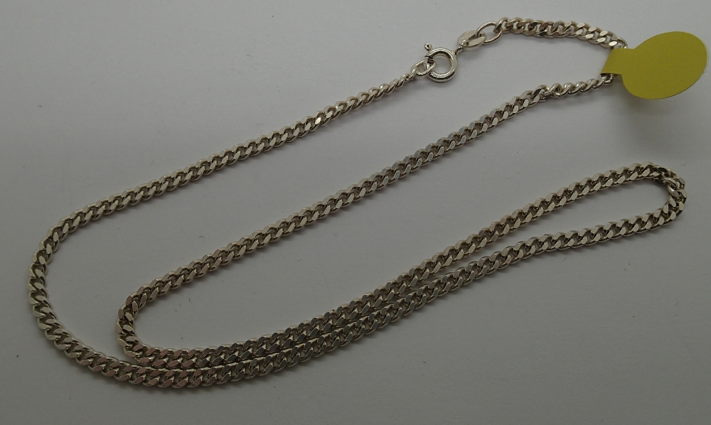 Silver solid link curb chain