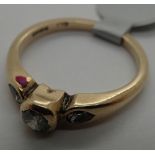 Vintage three stone diamond ring size L/M 2.5g
