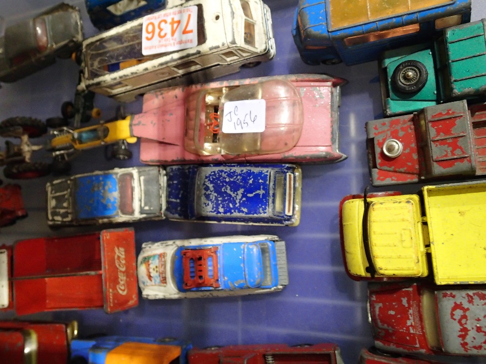 Tray of playworn diecast vehicles