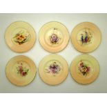 Royal Worcester set of six miniature floral decorated cabinet plates, D: 11.5 cm. P&P group 1 (£16