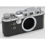 Reid & Sigrist Reid III type 2, rangefinder camera silver body only with leather ER case and manual.