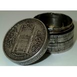 Screw top silver box made from ten silver arabic coins 41g. P&P group 1 (£16 for the first item