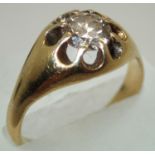 1930s 18ct gold gents diamond solitaire ring size P, 5.5g, approximately 0.80ct. P&P group 1 (£16