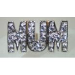 9ct gold MUM pin badge set with diamonds 1.3g 16 x 8 mm. P&P group 1 (£16 for the first item and £