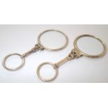 Two yellow metal magnifying glasses L: 78 mm. P&P group 1 (£16 for the first item and £1.50 for