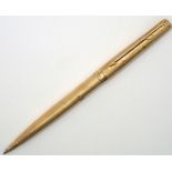 9ct gold Parker ballpoint pen 22.4g in total. P&P group 1 (£16 for the first item and £1.50 for