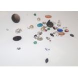 Loose gemstones: assorted stones to include ruby and topaz. P&P group 1 (£16 for the first item