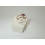Antique 18ct ruby and diamond cross-over ring, size R/S, 1.6g P&P group 1 (£16 for the first item