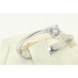 18ct white gold diamond solitaire engagement ring, size M, 2.3g P&P group 1 (£16 for the first