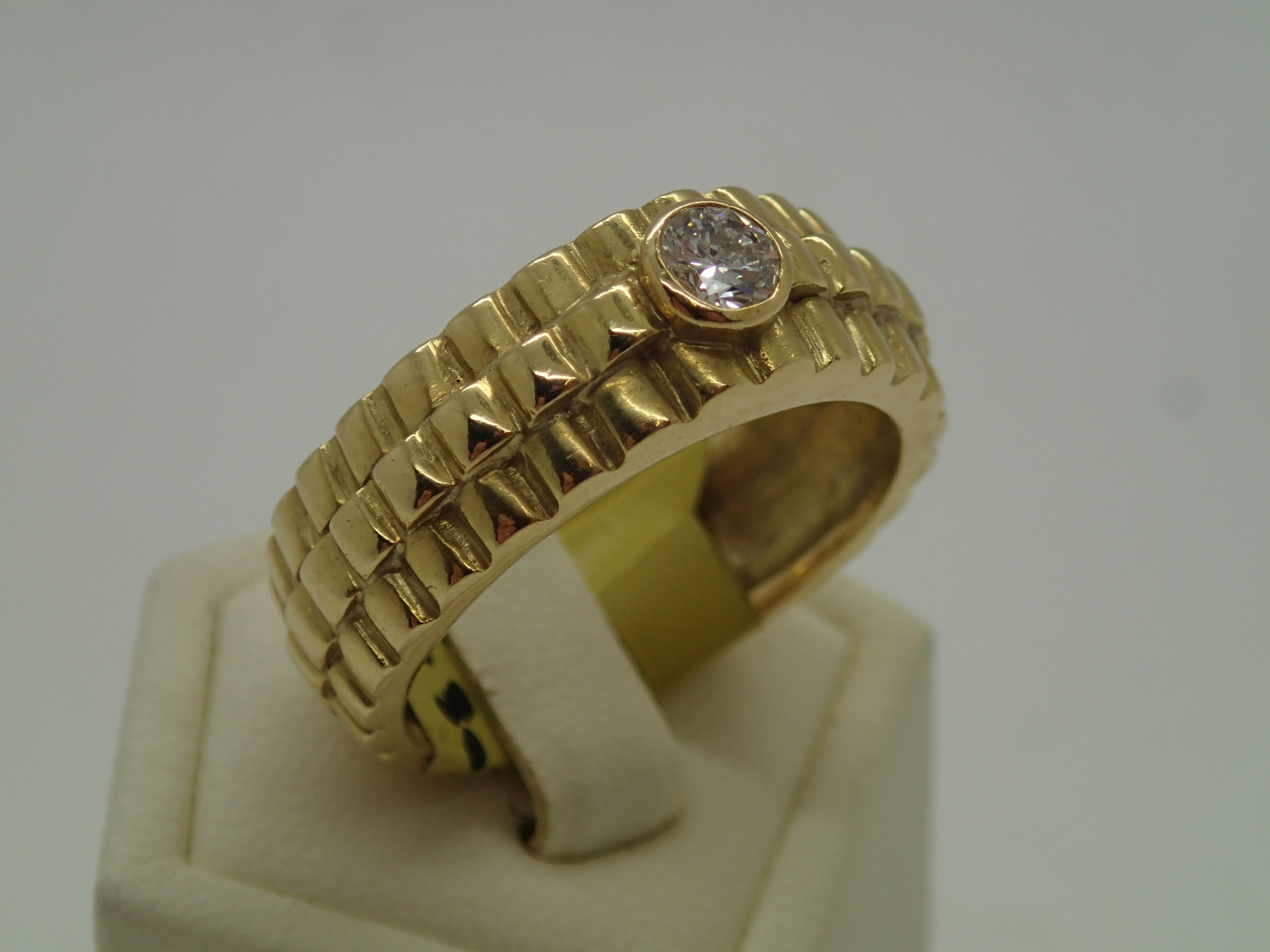 Gents 18ct Rolex style diamond ring, size V, 10.5g P&P group 1 (£16 for the first item and £1.50 for - Image 2 of 2