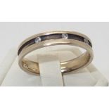 9ct gold band set with three diamonds, size P, 2.8g P&P group 1 (£16 for the first item and £1.50
