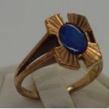 Vintage 9ct gold opal solitaire ring, size K 1/2, 3g P&P group 1 (£16 for the first item and £1.50