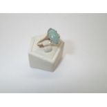 9ct gold green striped agate ring, size S/T, 2.0g P&P group 1 (£16 for the first item and £1.50