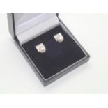 Pair of contemporary 18ct white gold, diamond and pearl earrings P&P group 1 (£16 for the first item