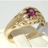 Gents 18ct gold, claw stone set little pinky ring Size M 5.5g P&P group 1 (£16 for the first item