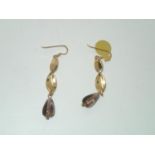 Fancy gold plated drop earrings P&P group 1 (£16 for the first item and £1.50 for subsequent items)