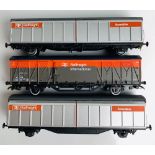 3x OO Gauge BR Railfreight Van Wagons - Unboxed P&P group 2 (£20 for the first item and £2.50 for