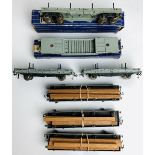 7x Hornby Dublo Freight Wagons - 2x with Boxes P&P group 2 (£20 for the first item and £2.50 for